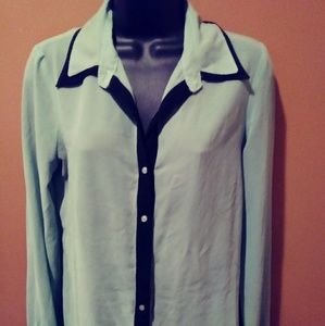 LS1 Kaitlyn Blue and Black Button Up Blouse Sz Medium